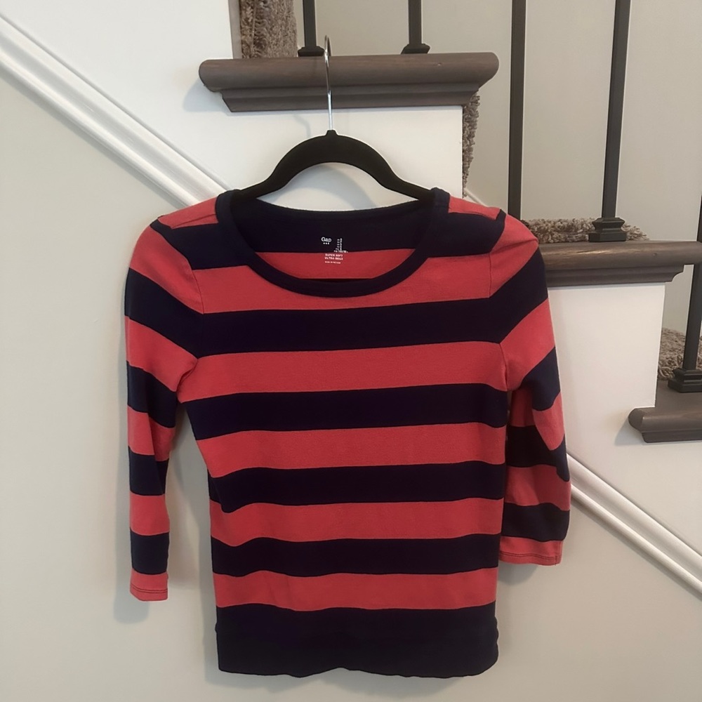 Gap long sleeve shirt